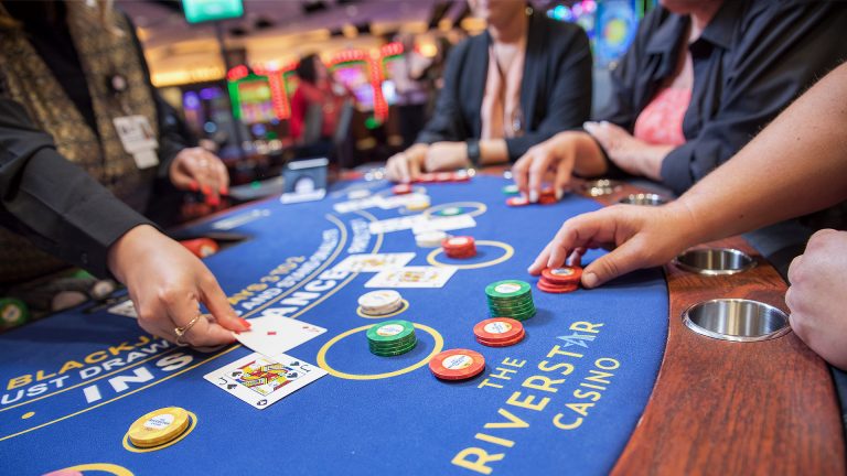 Real-Time Multiplayer Sessions Transform Traditional Casino Play Into Collective Adventures